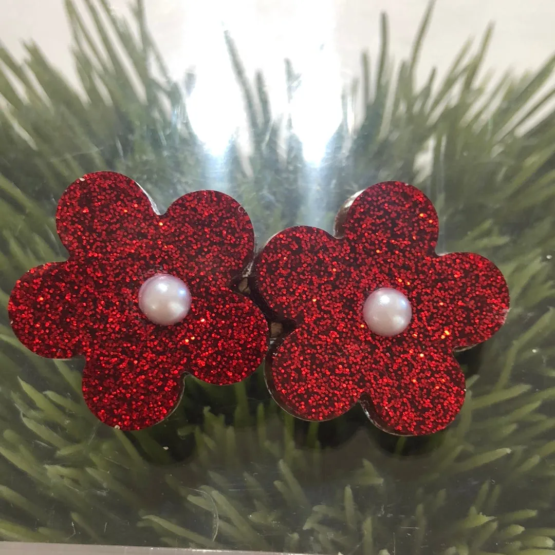 2 flowers resin hair clips