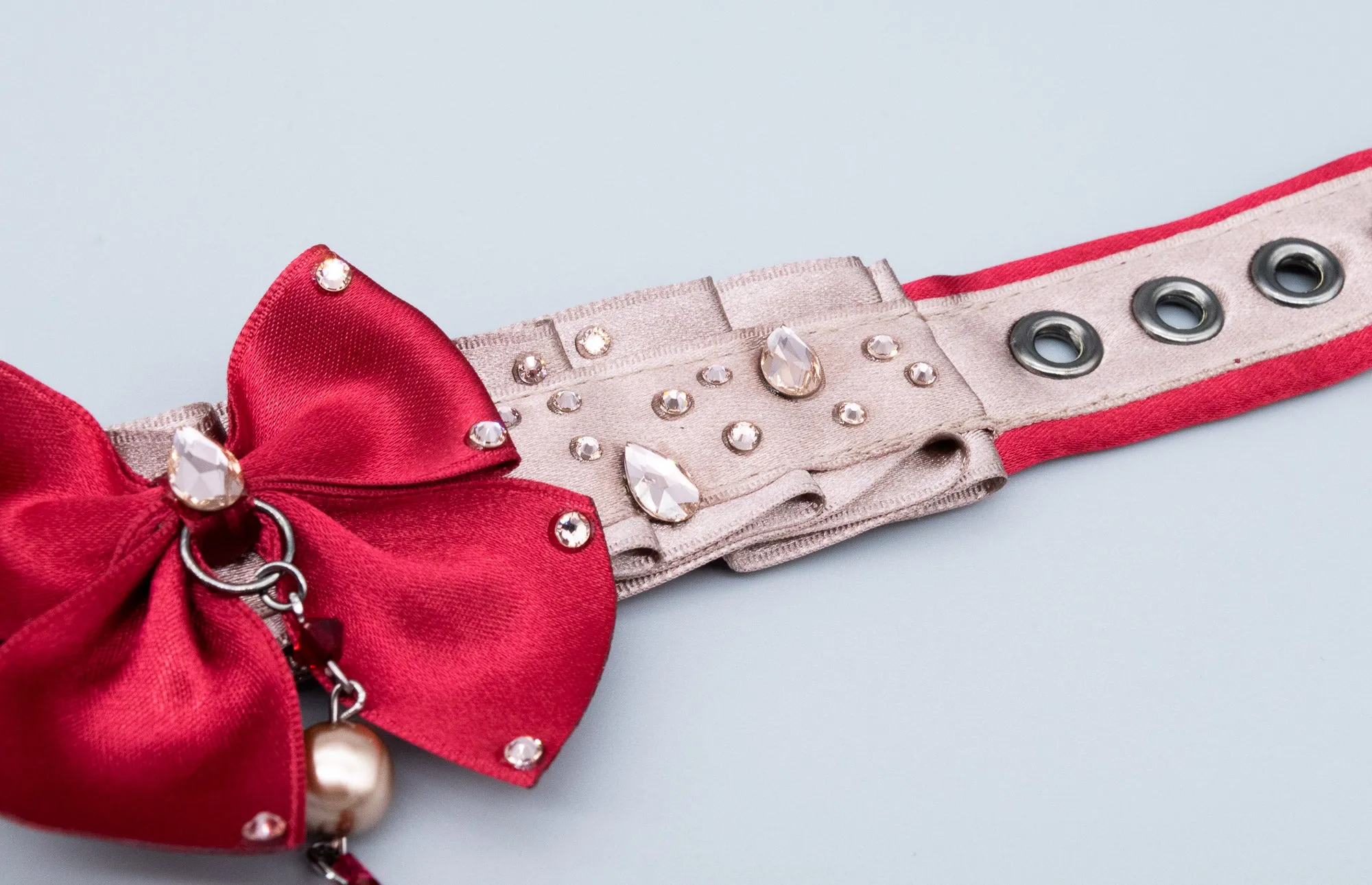 {BATHORY} Latte & Crimson Luxury Martingale Collar