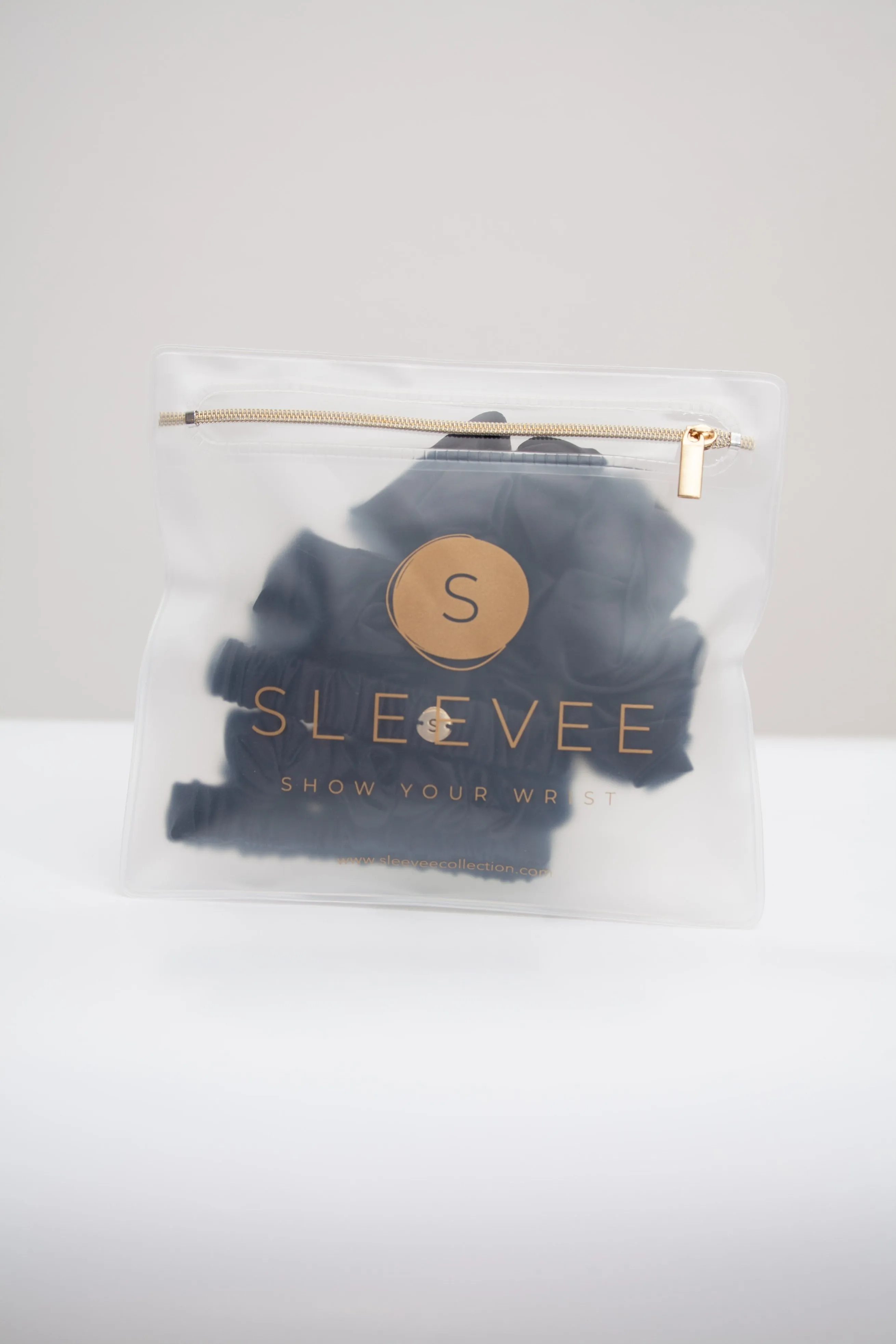 Black Silk SLEEVEE & SCRUNCHIE Set