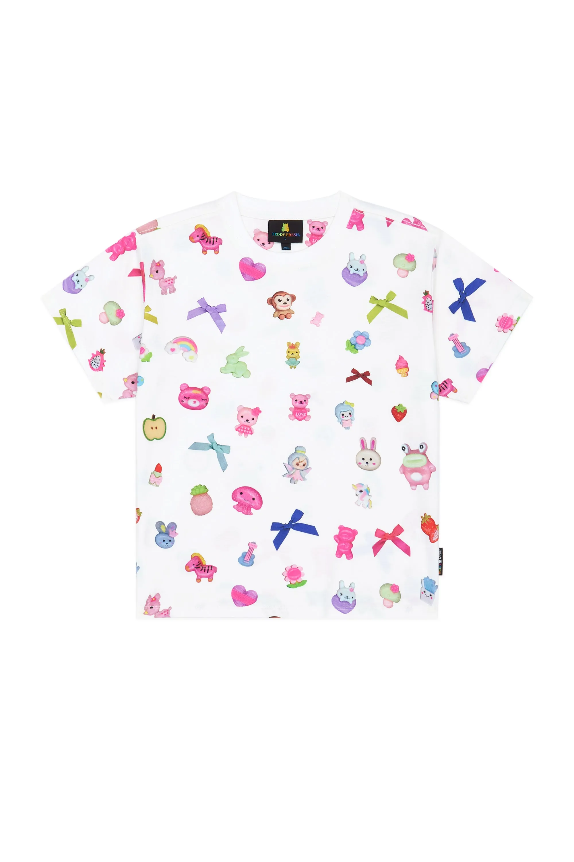 Bows & Buttons Fitted Tee