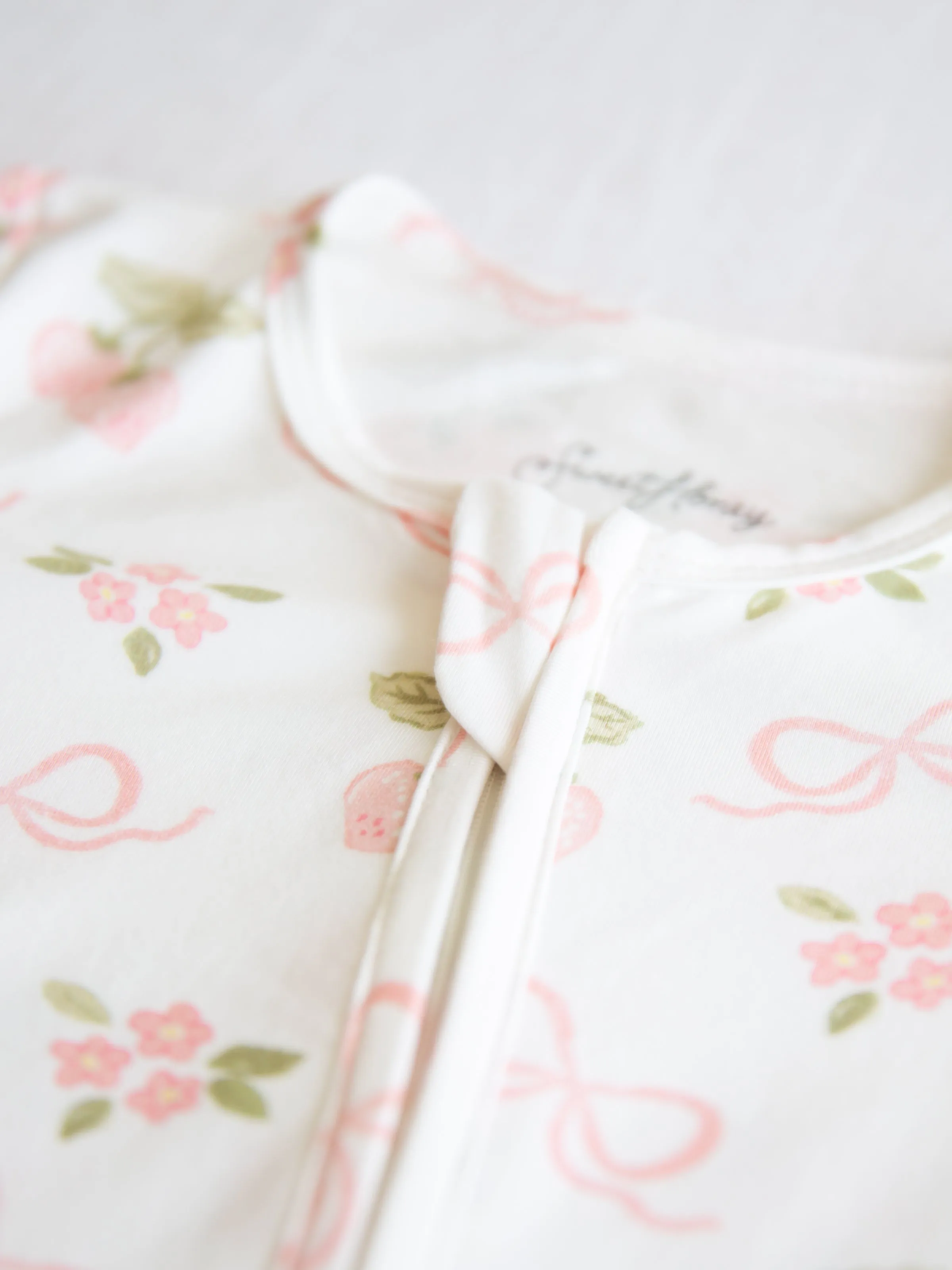 Cloud Layette - Pink Berry Bows