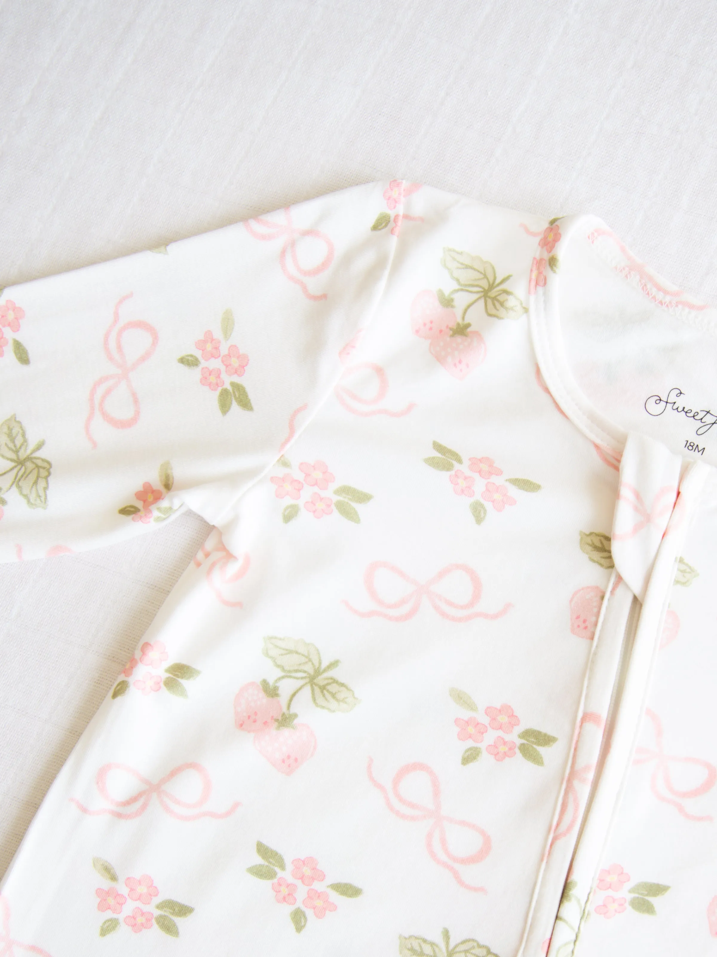 Cloud Layette - Pink Berry Bows