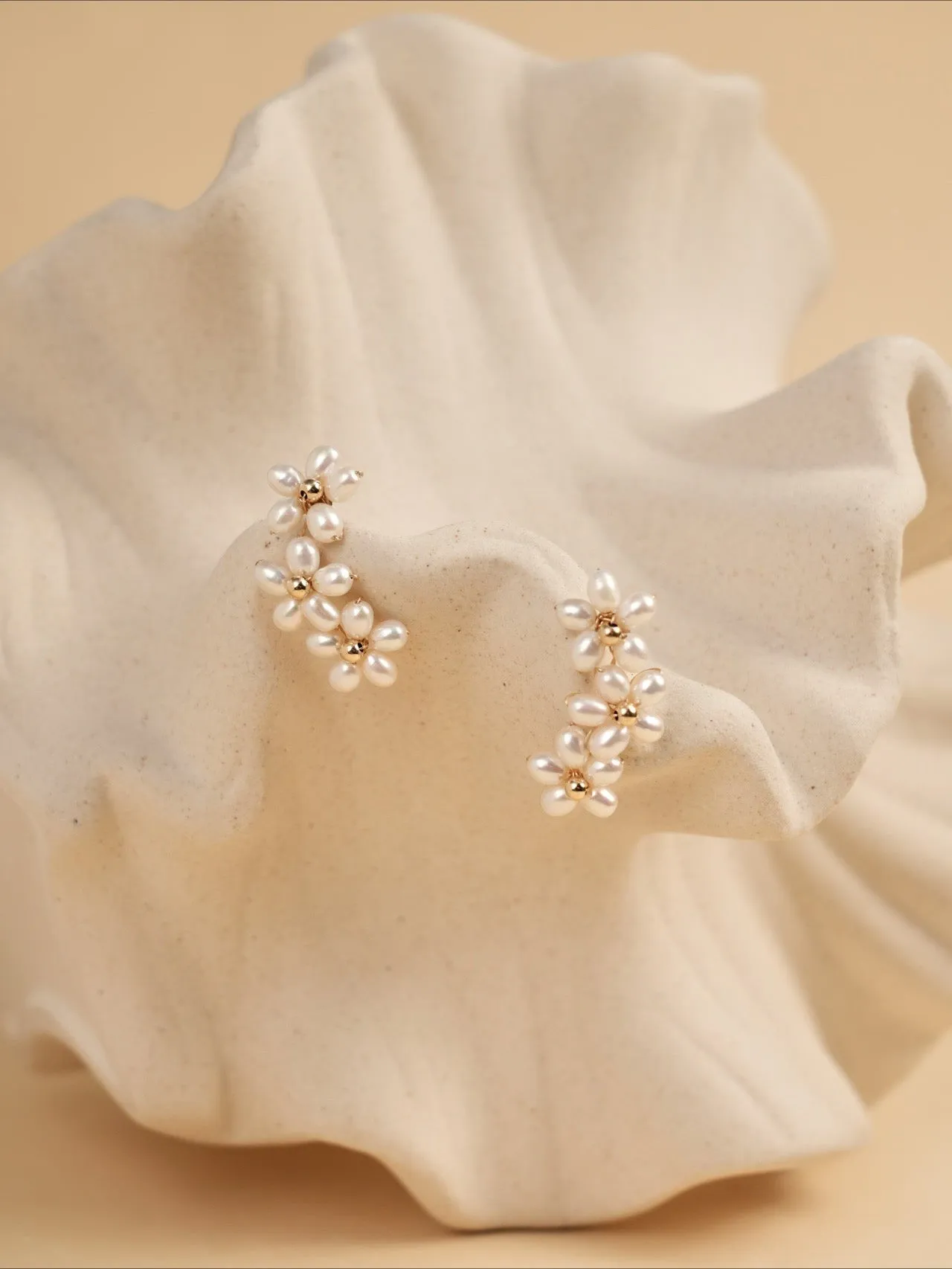 Falling Petals Series Narcissus Pearl Stud Earrings