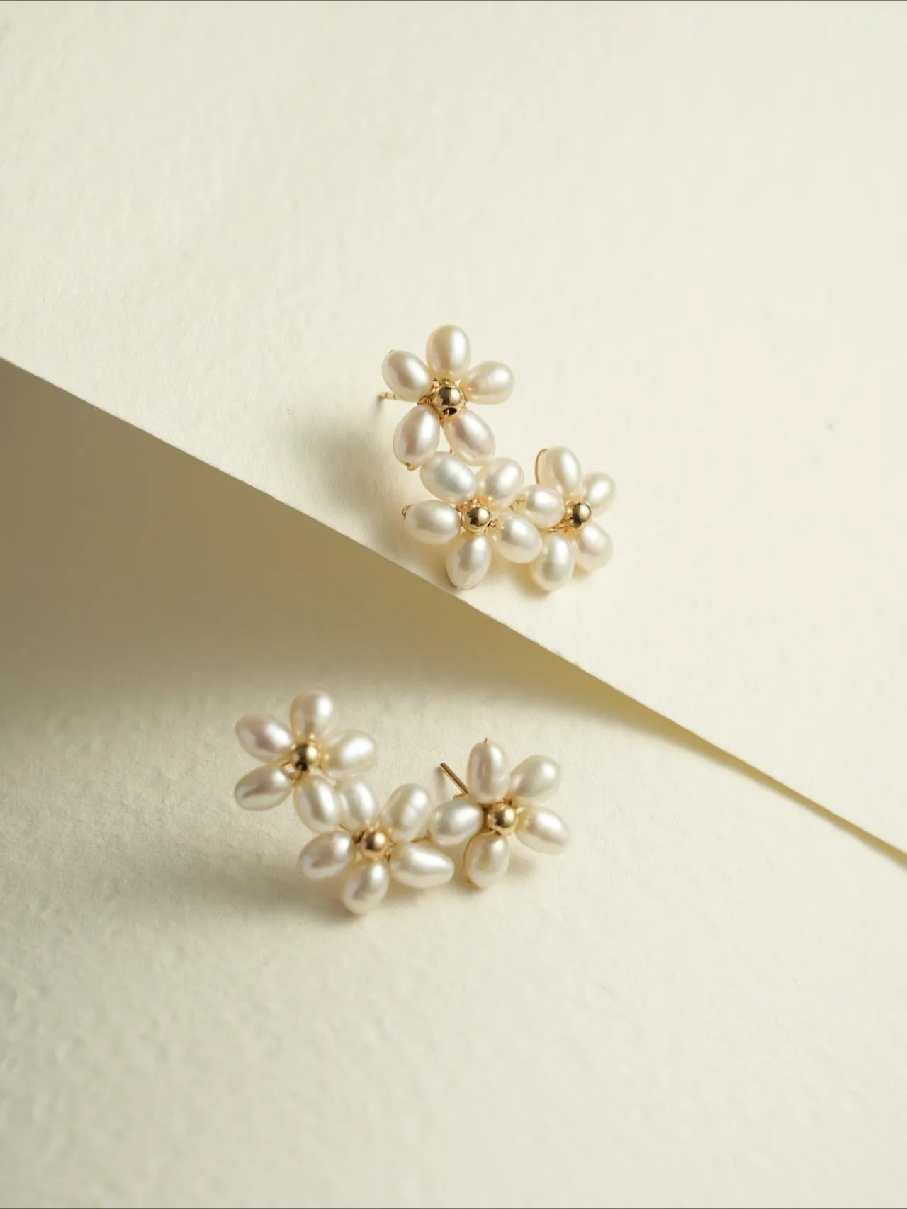 Falling Petals Series Narcissus Pearl Stud Earrings