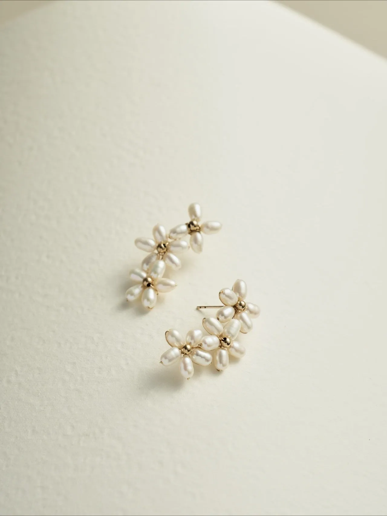 Falling Petals Series Narcissus Pearl Stud Earrings