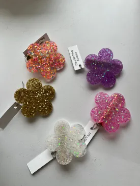 Flower and heart resin hair clip