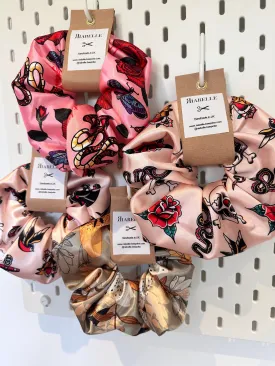 Large satin scrunchie - flora