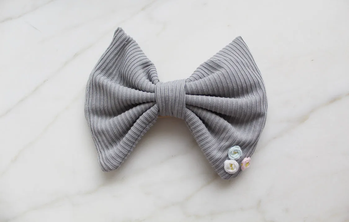 Little Flower Bow Set