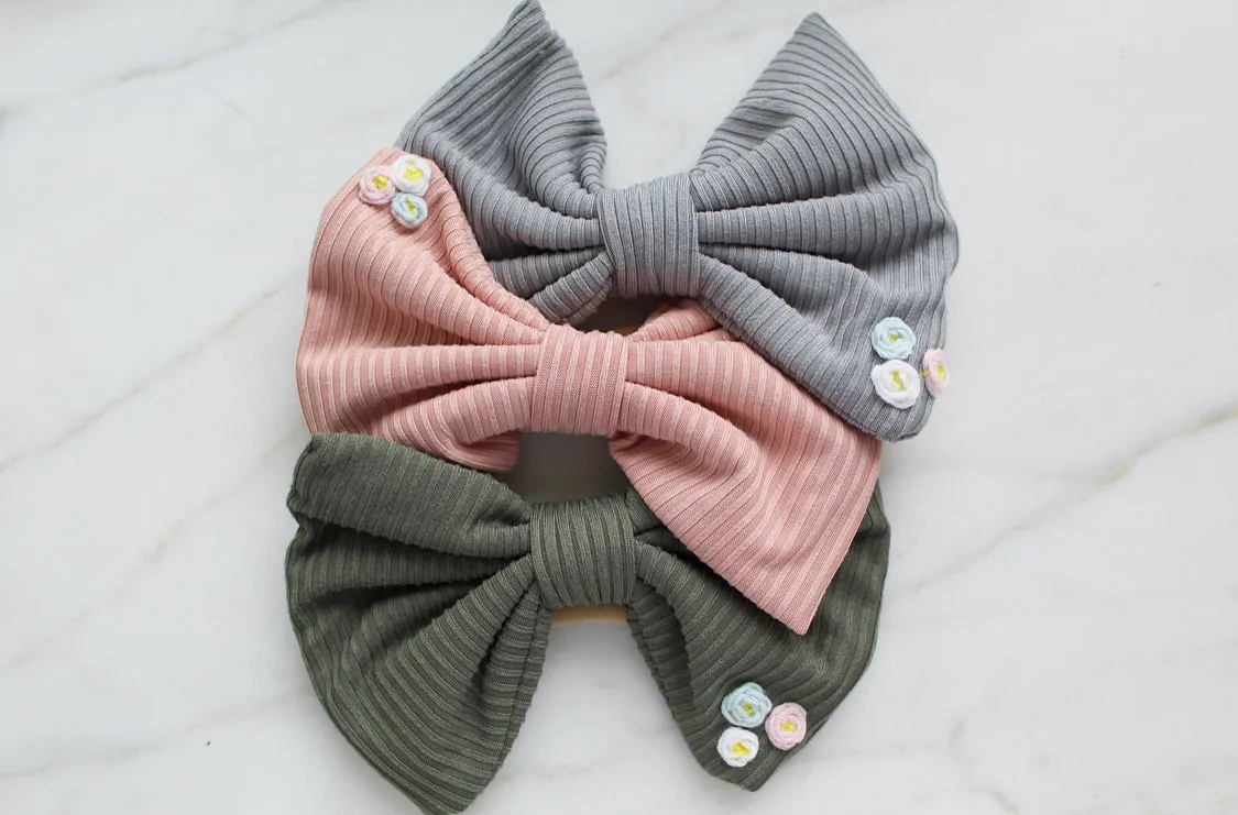 Little Flower Bow Set