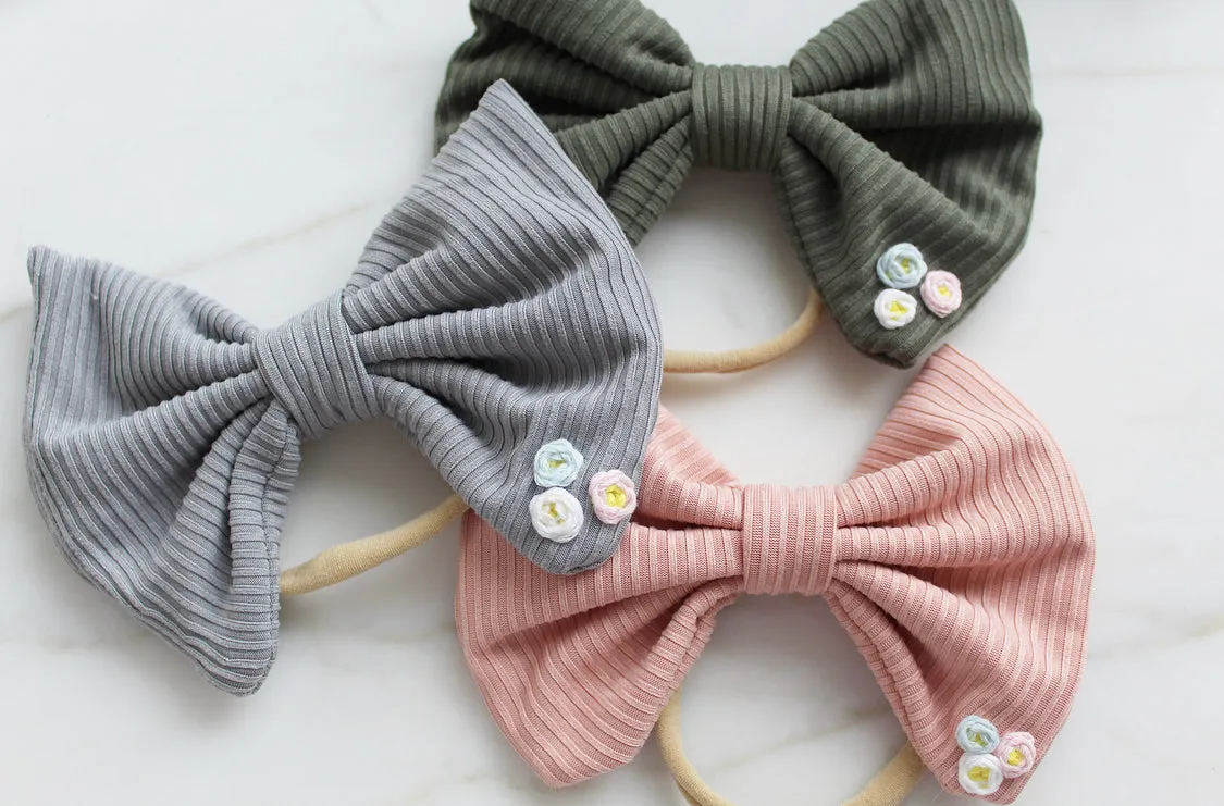 Little Flower Bow Set