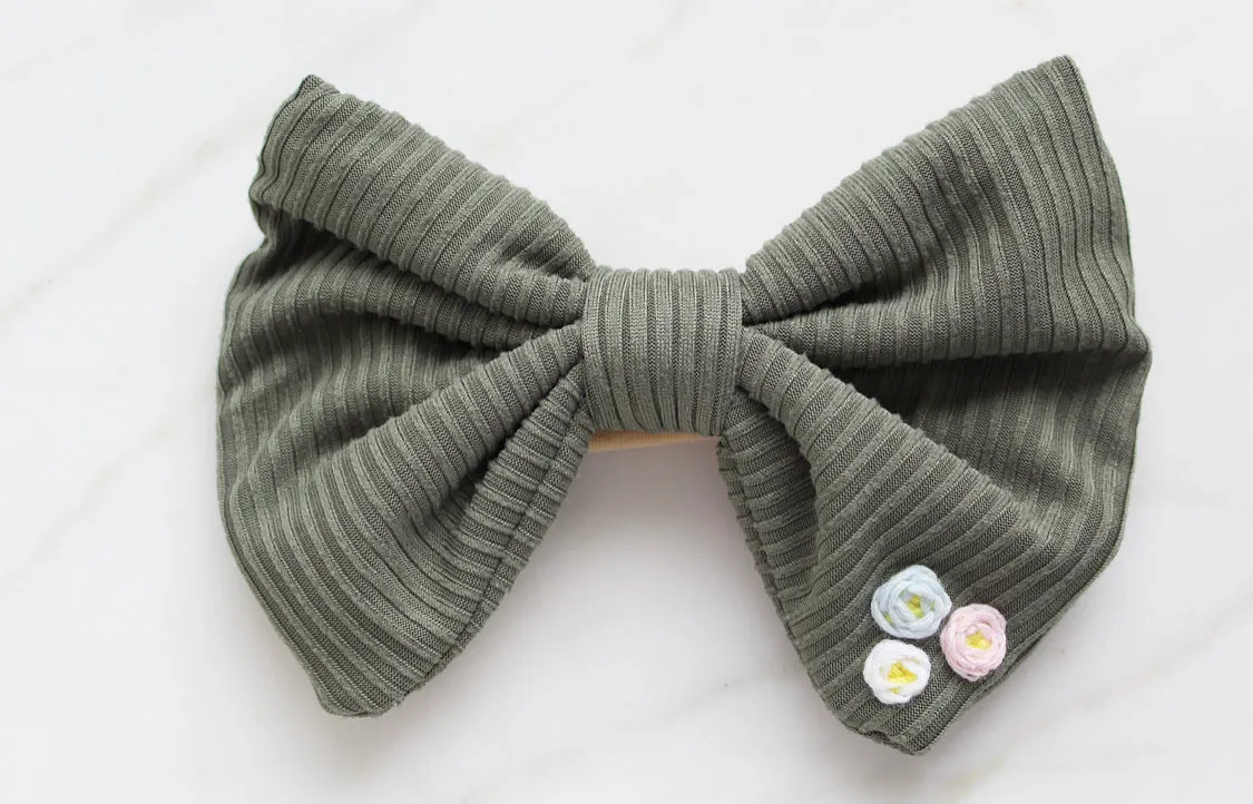 Little Flower Bow Set