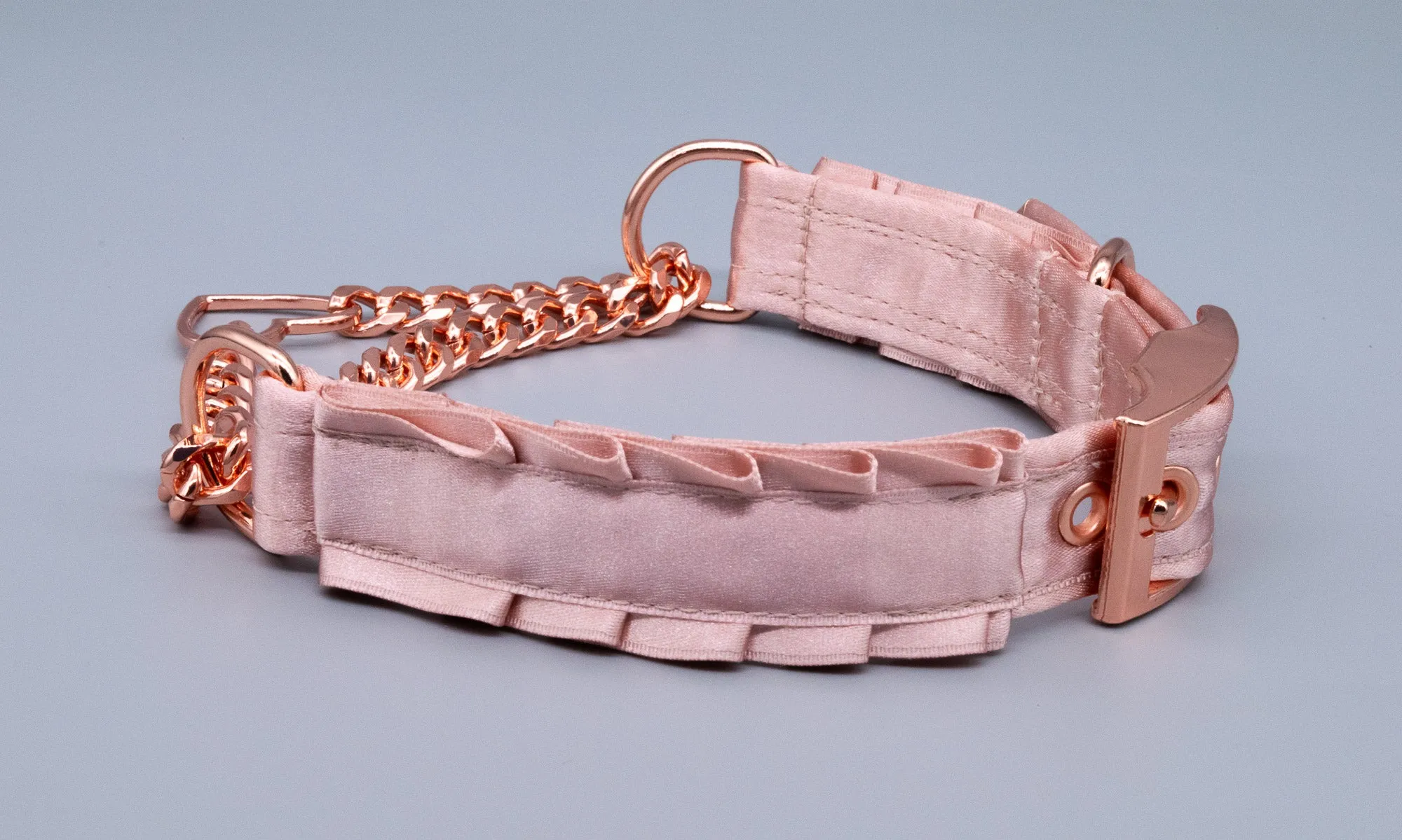 Rose Gold Petite Heart Ring Martingale Collar